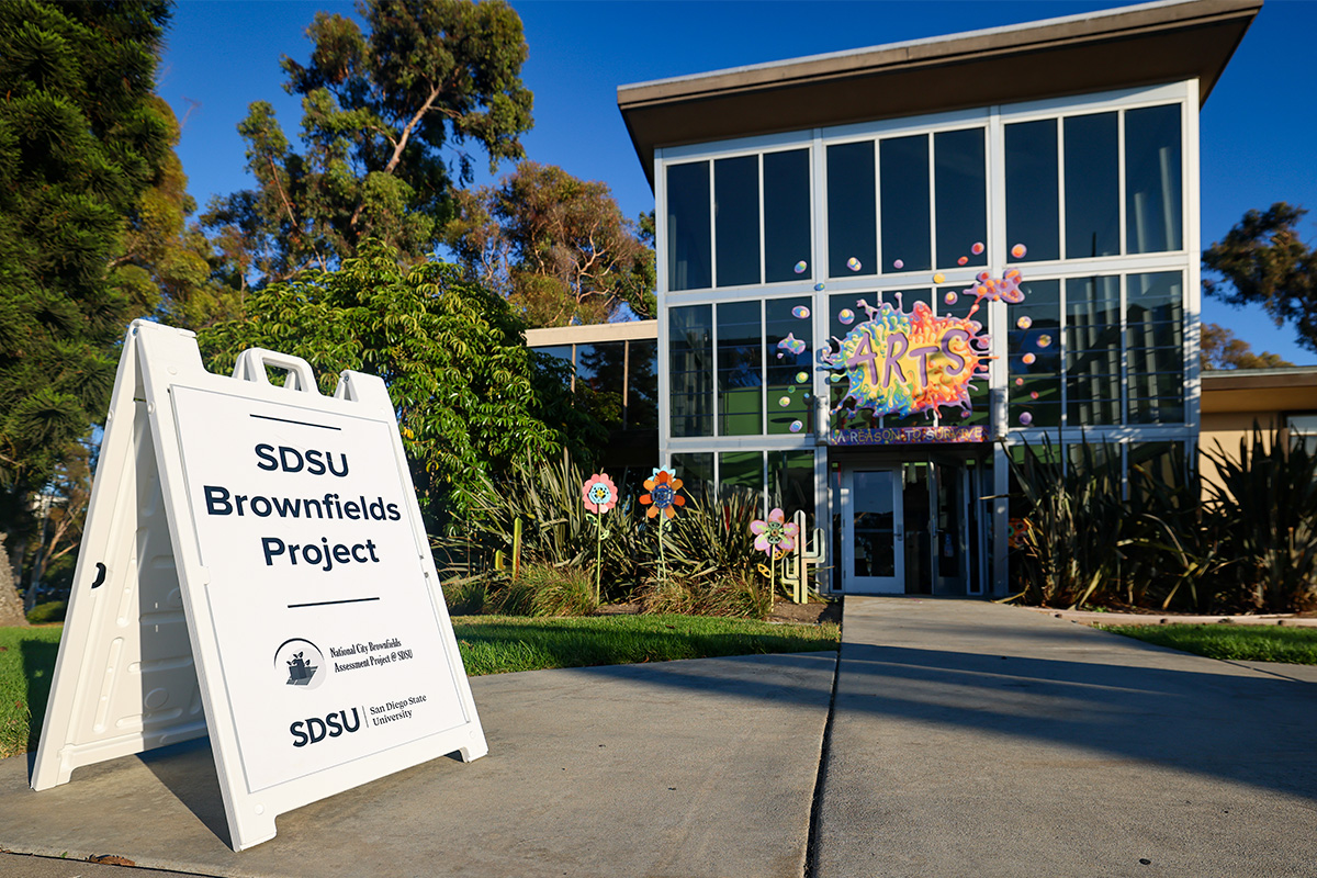 Members of the Brownfields Assessment Project meet regularly with the community to discuss their findings.